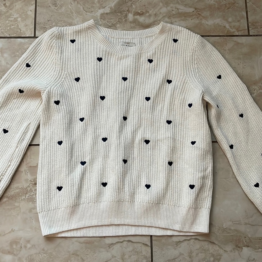 Heart white knitted sweater Size L